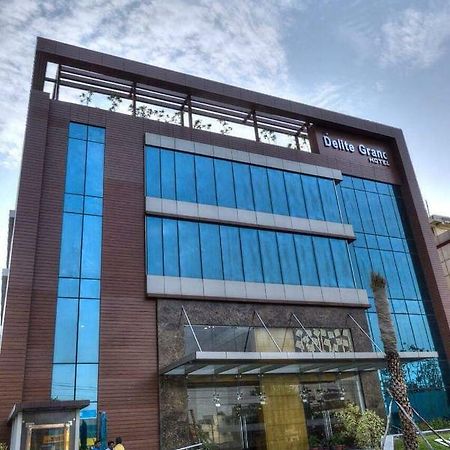 Hotel Delite Grand Faridabad Luaran gambar