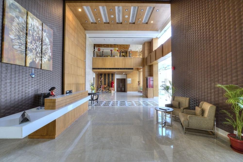 Hotel Delite Grand Faridabad Luaran gambar