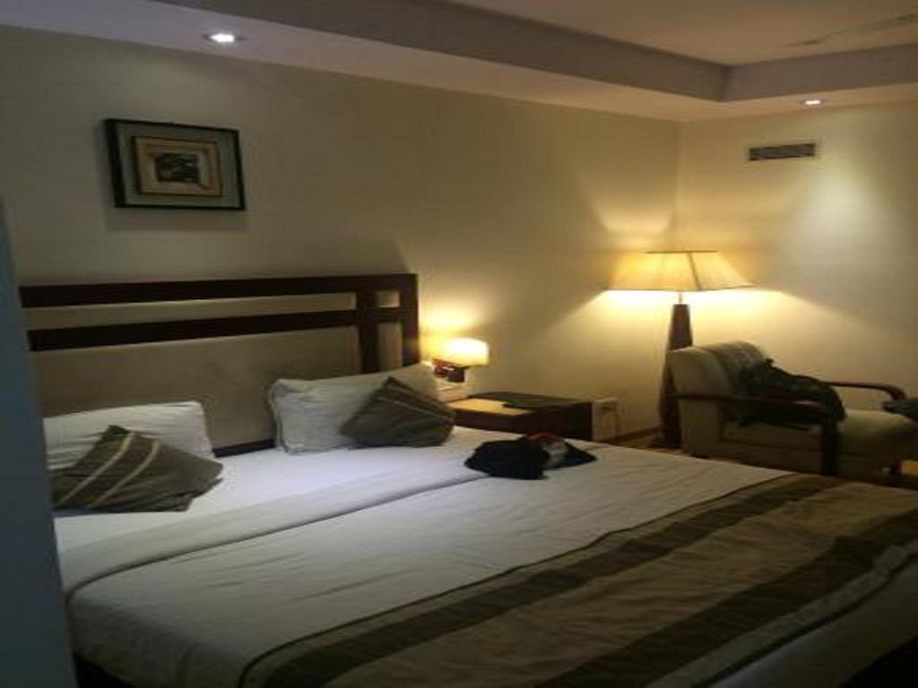 Hotel Delite Grand Faridabad Luaran gambar
