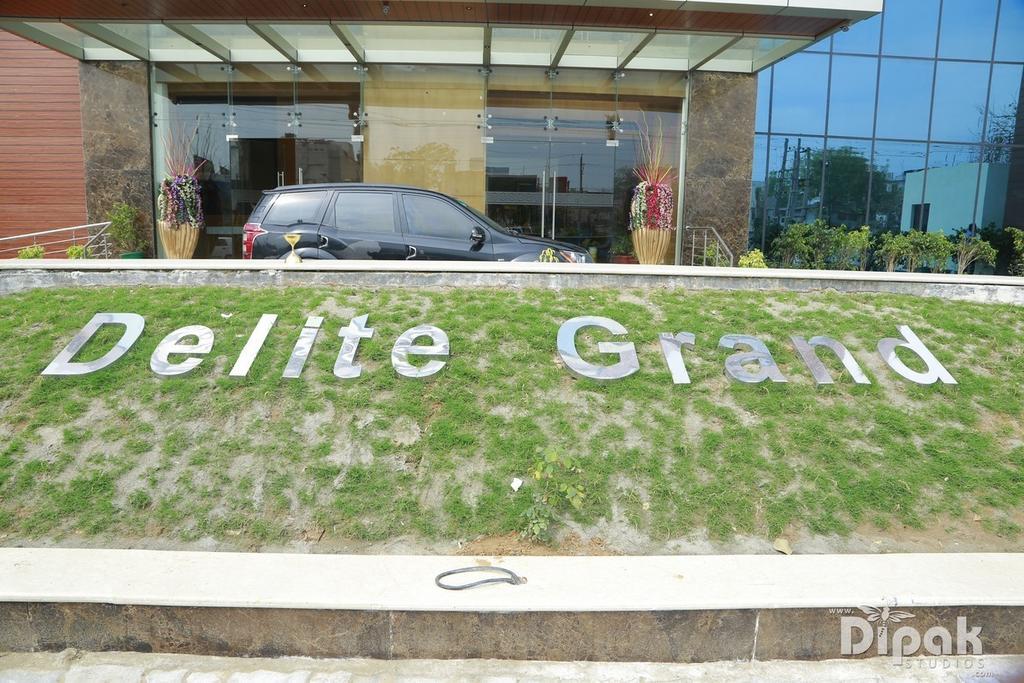 Hotel Delite Grand Faridabad Luaran gambar