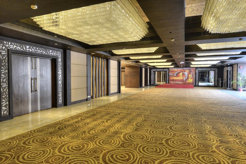Hotel Delite Grand Faridabad Luaran gambar