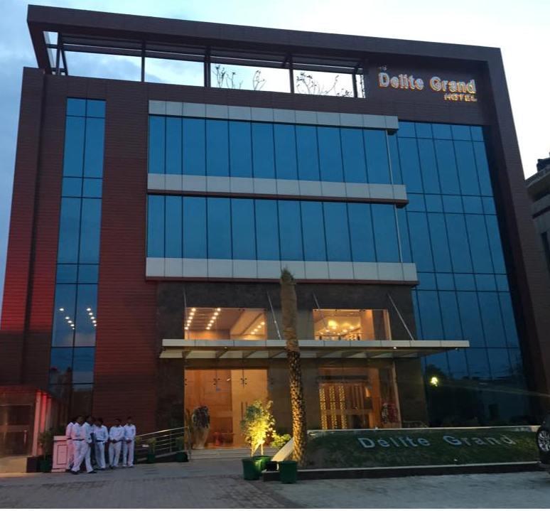 Hotel Delite Grand Faridabad Luaran gambar