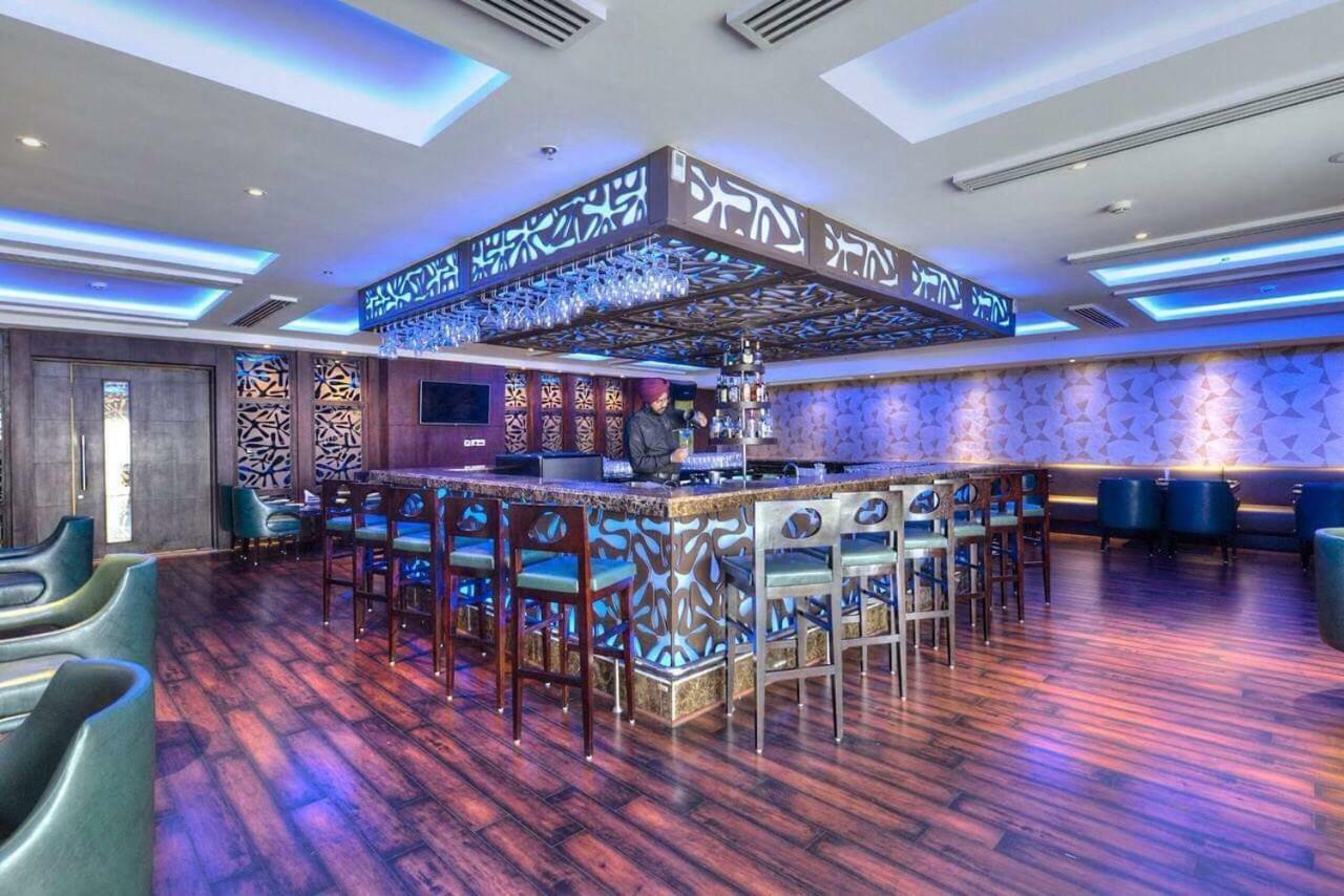 Hotel Delite Grand Faridabad Luaran gambar