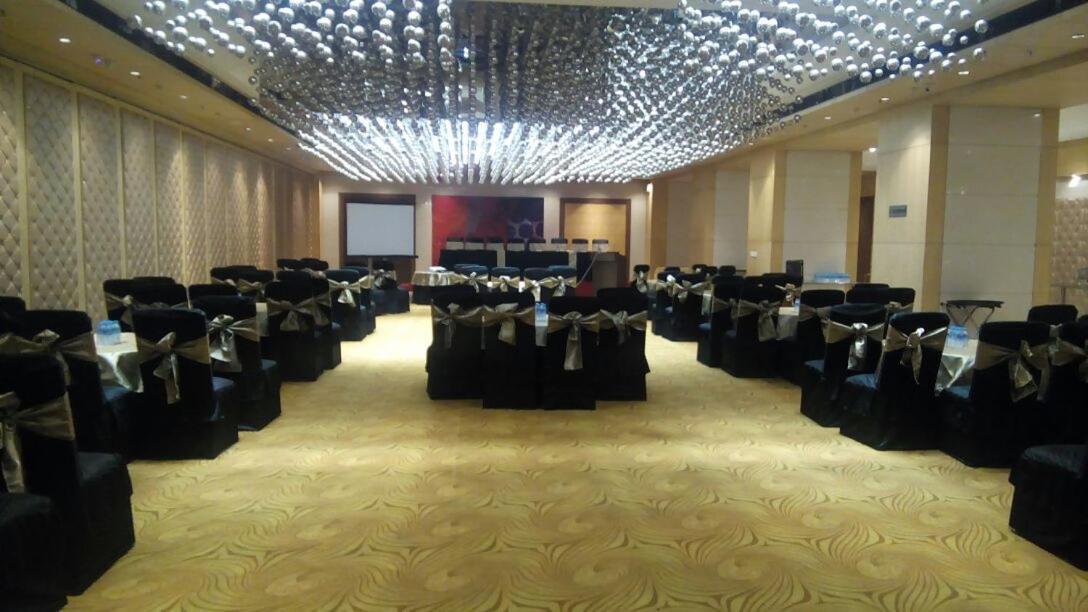 Hotel Delite Grand Faridabad Luaran gambar