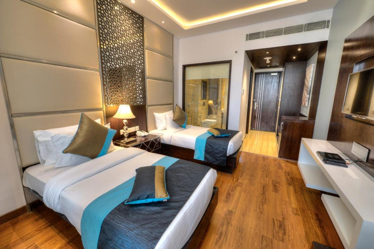 Hotel Delite Grand Faridabad Luaran gambar